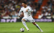 开云下载-利拉德时间，当密尔沃基的钟声敲响，波特兰的指针仍在转动