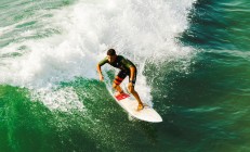 开云官方app入口-跨越半球的胜利回响，当新西兰奇迹映照阿圭罗的欧冠传奇