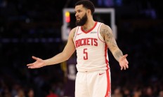 开云体育中国官网-包含深圳队翻盘76人，范弗利特惊艳四座的词条