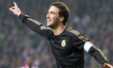 开云下载-完美风暴，布伦森导演魔术式速胜，步行者防线溃不成军