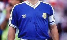 开云体育中国官网-包含阿根廷天才前锋伤愈复出，助球队逆袭的词条