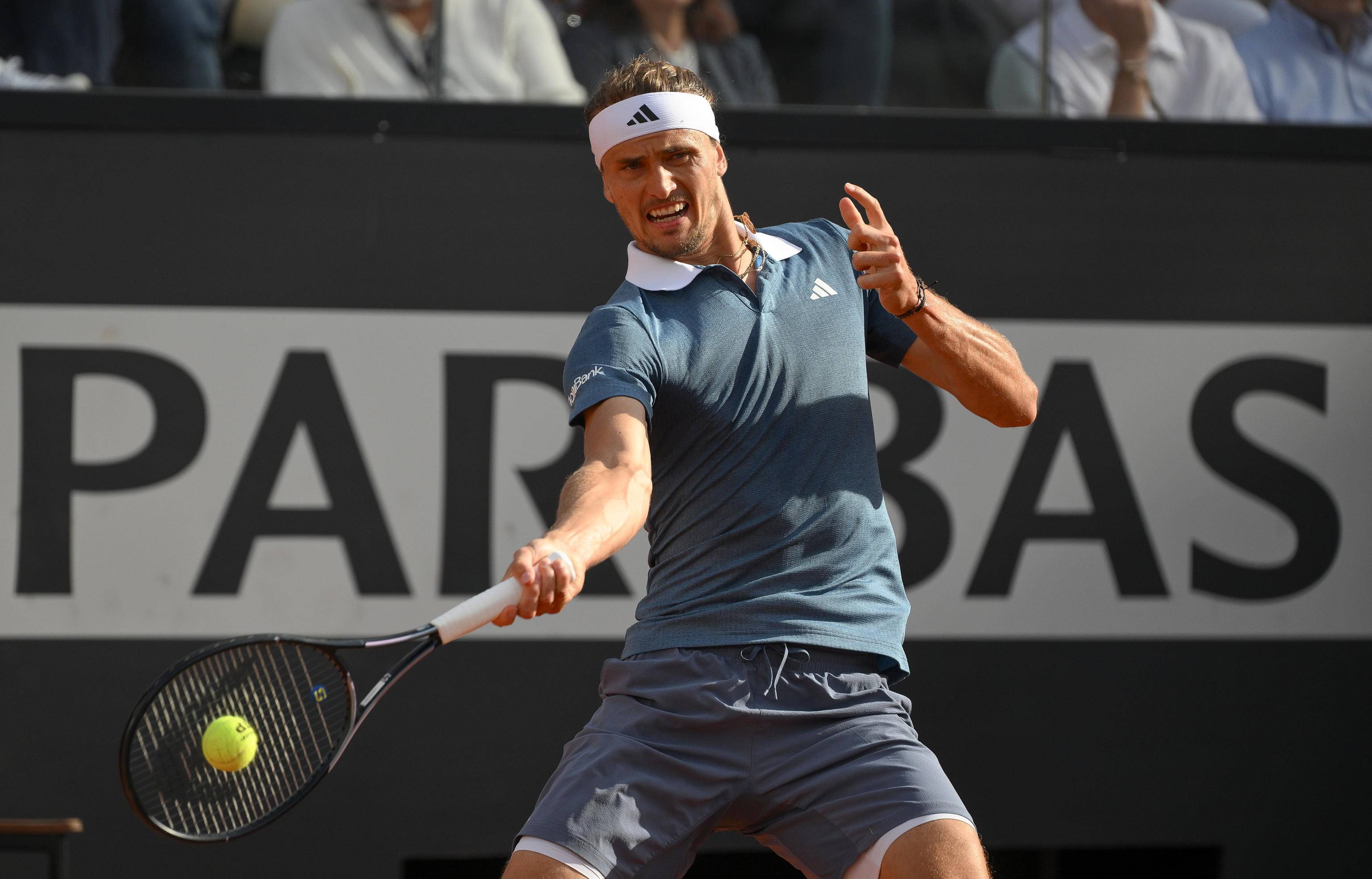 英国网球队绝杀世界网球队,兹维列夫打破历史纪录的简单介绍 英国网球队绝杀世界网球队,兹维列夫打破历史纪录的简单介绍