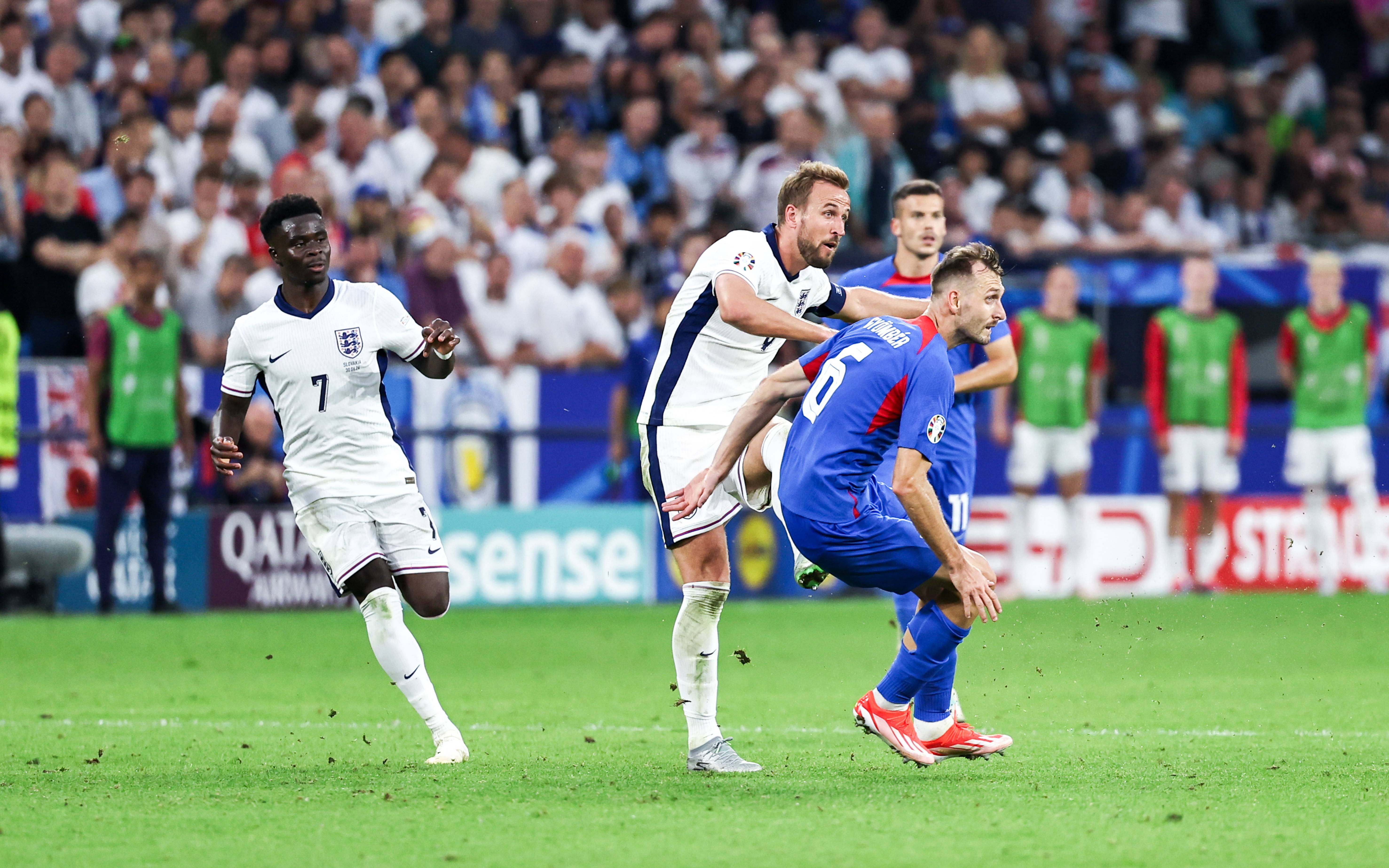 欧预赛半决赛终极对抗,胜者就近晋级欧洲杯正赛 欧预赛半决赛终极对抗,胜者就近晋级欧洲杯正赛