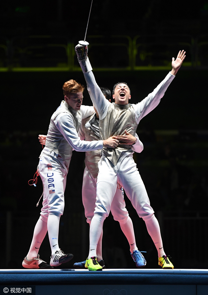 俄罗斯运动员名记爆发，瑞士队一路领先男子长道速滑团体赛的简单介绍