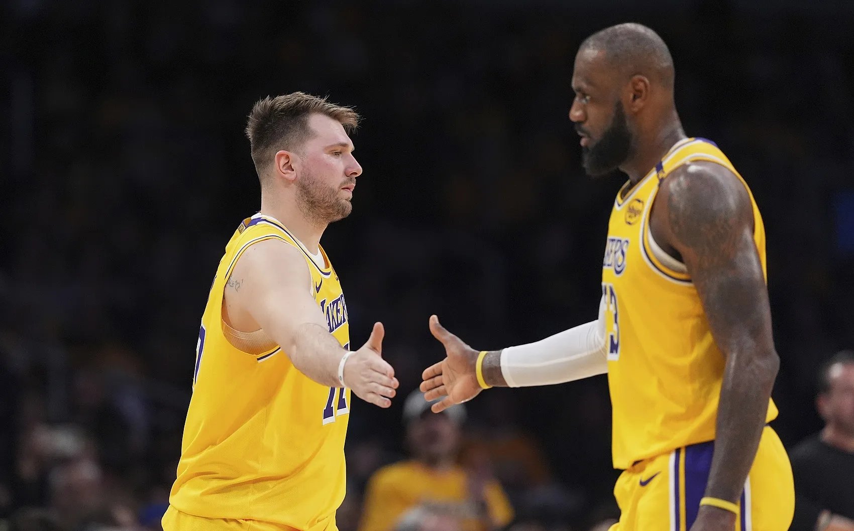 湖人逆转独行侠,西部决赛取胜晋级的简单介绍 湖人逆转独行侠,西部决赛取胜晋级的简单介绍