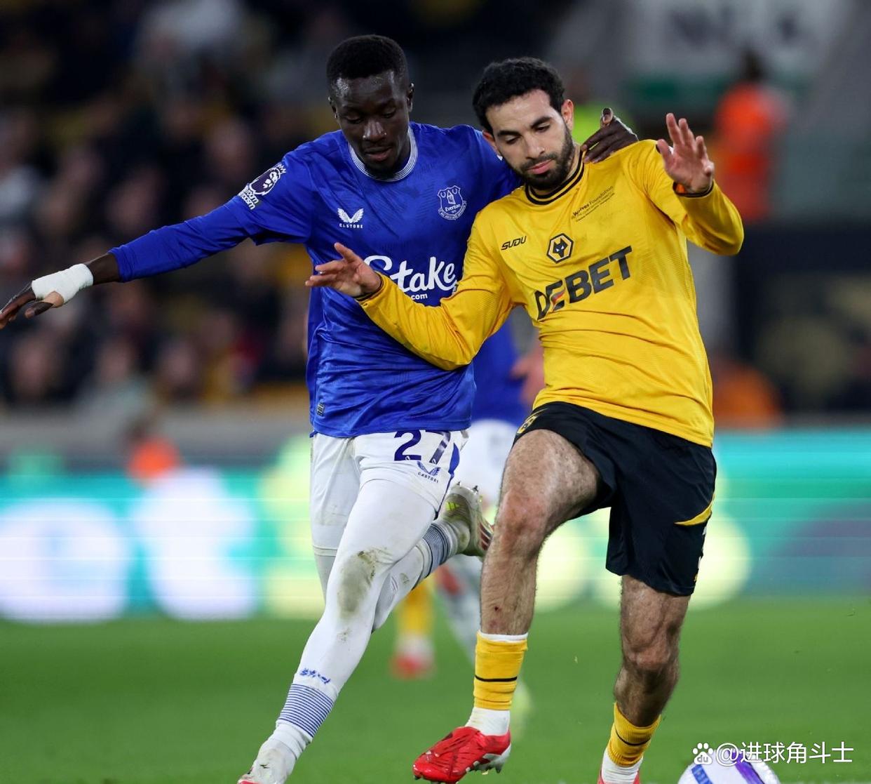 关于阿斯顿维拉客场战平,狼队憾负惊险脱险的信息 关于阿斯顿维拉客场战平,狼队憾负惊险脱险的信息