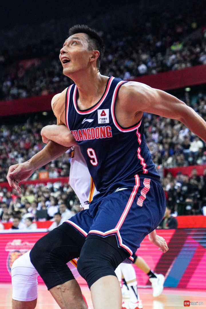 关于深圳队轻取福建队，易建联点燃赛场的信息
